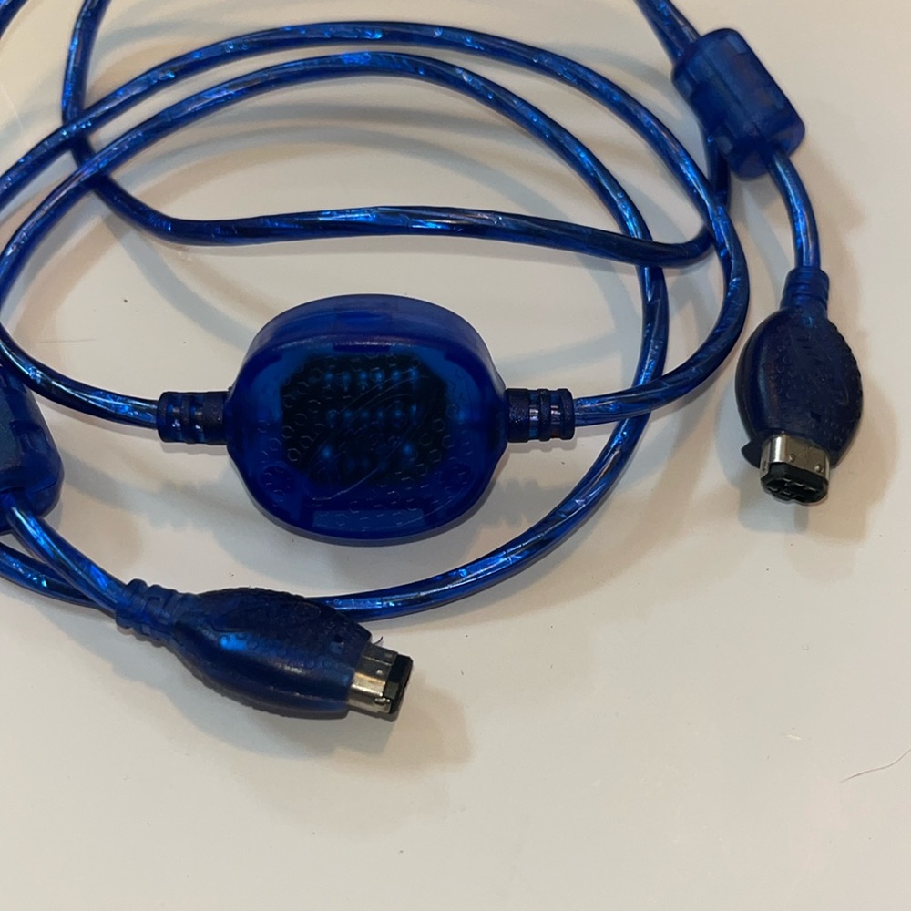 Intec Game Boy Advance connector cord